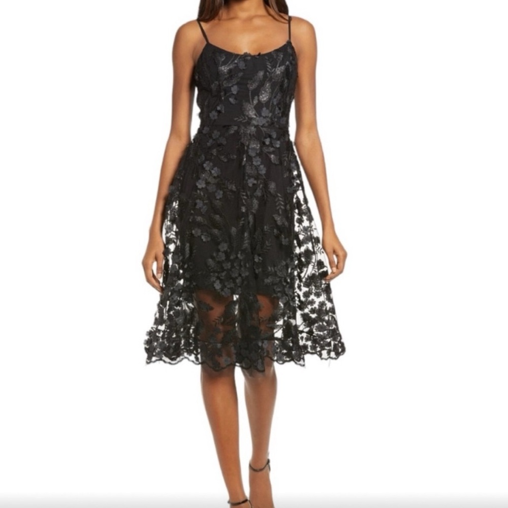 Dress the Population 3D Uma Black Floral Embroidered Tulle Dress - Like New